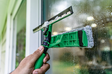 Load image into Gallery viewer, Unger VisaVersa Pro 2-in-1 Window Squeegee