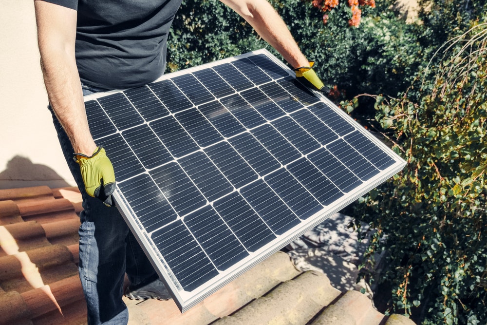 A Quick Guide to Solar Panel Care Window Cleaning Online